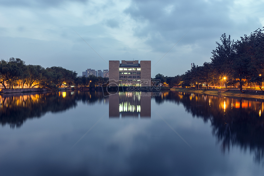 在天津建立您的在线形象：虚拟主机使您的网站在本地市场上蓬勃发展 (在天津,由()等发起组织进步团体女星社)-亿动工作室's Blog