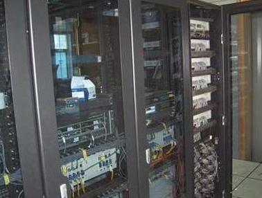 香港服务器租用:高速稳定连接,全球业务拓展的理想选择-亿动网